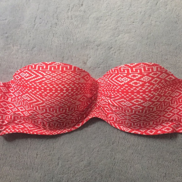 Xhilaration Other - 3/$10 Strapless Bikini Top